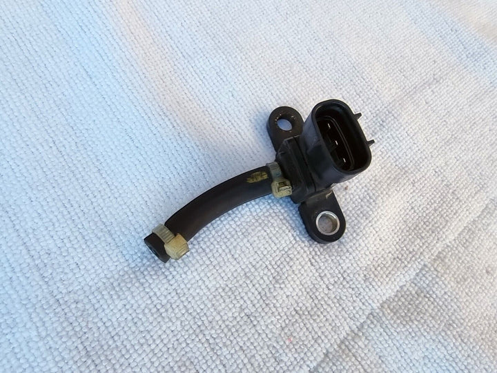 GENUINE Subaru Liberty Legacy EJ20x Inlet Manifold Air Vacuum Sensor 22012AA210