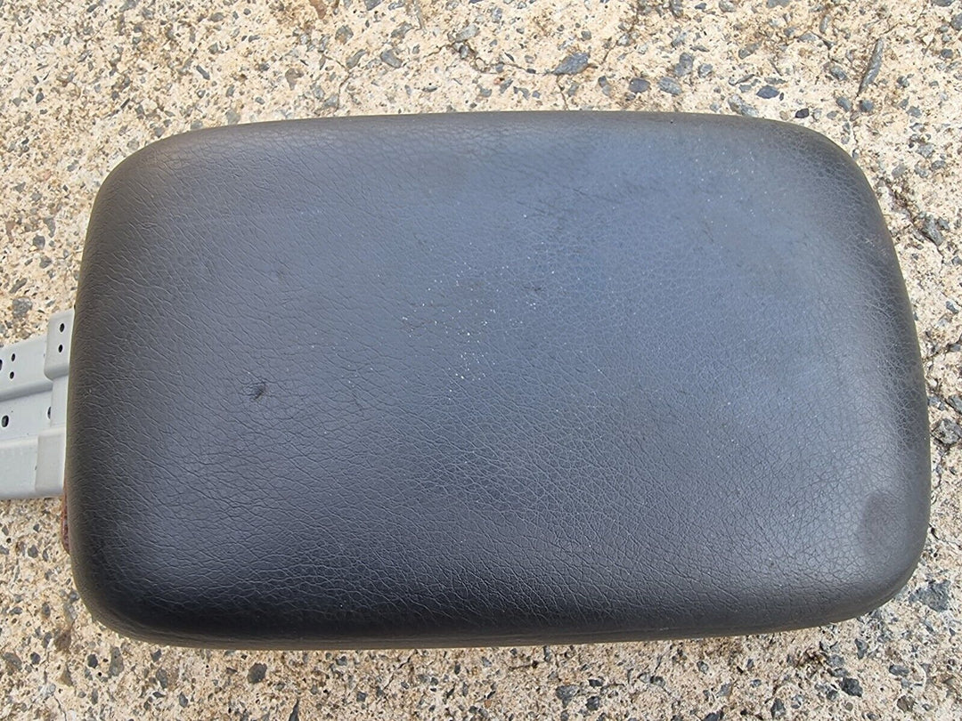 Subaru Forester 2008 SH Centre Console Lid Arm Rest Trim Cover Flip Black Slider