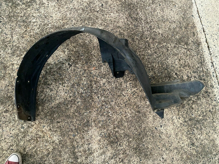 Subaru Forester SH 08 -14 Front Wheel Arch Stone Splash Guard Right Drivers Side