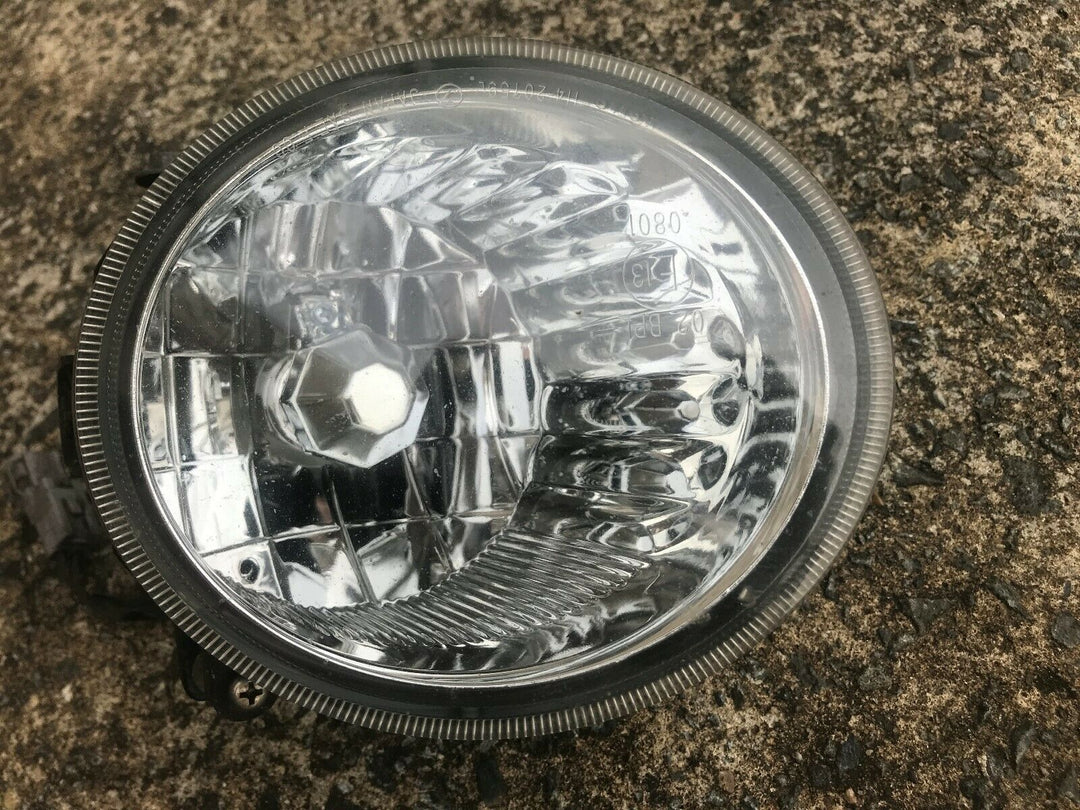 Subaru Outback Gen 4 H6 EJ 2003 - 2006 Genuine Front Fog Light Spot Lamp Left LH