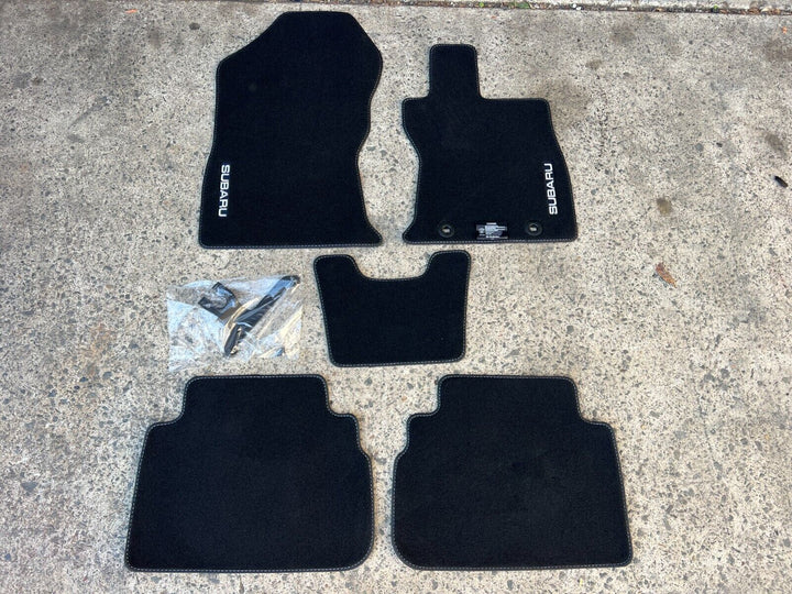 New Genuine Subaru Forester SK 2018 - 21 Set 5 Floor Mats Matts Matt Mat Carpet