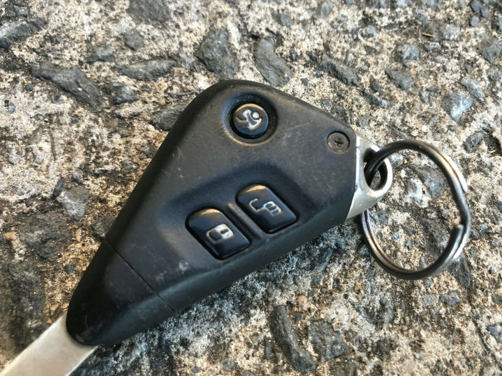 Subaru Liberty Outback Gen 4 03 - 09 Factory Original Car Key Imobiliser Fob SV2