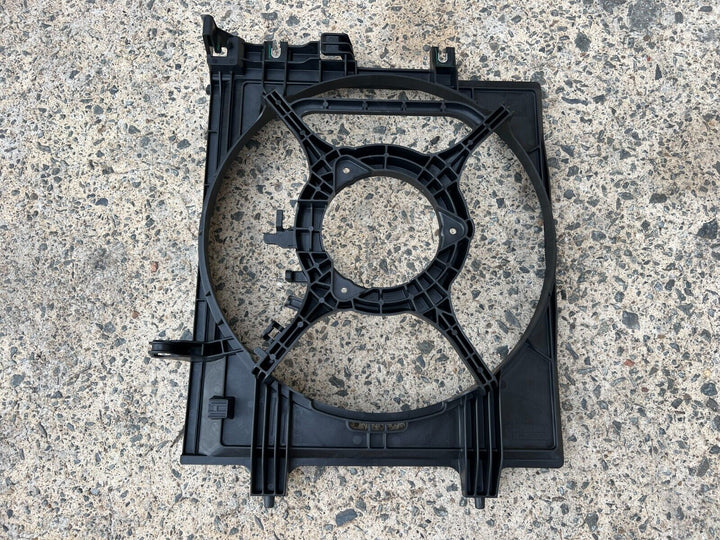 Genuine New Subaru Forester 2018 - 21 SK Front Left Passenger Thermo Fan Shroud