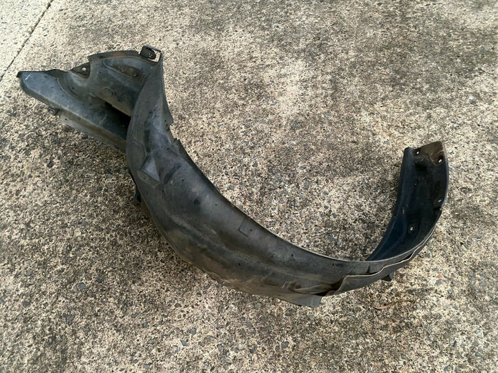 Subaru Forester SH 08 -14 Front Wheel Arch Stone Splash Guard Right Drivers Side