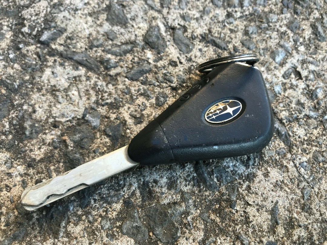 Subaru Liberty Outback Gen 4 03 - 09 Factory Original Car Key Imobiliser Fob SV1