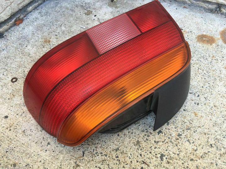 Genuine BMW Early E39 Tail Light Right Stop Brake Lamp Indicator Original