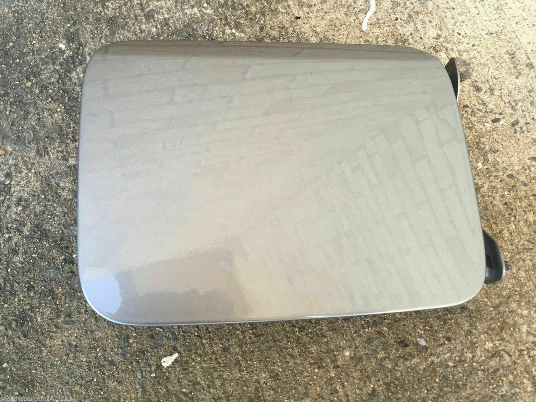 Subaru Outback Liberty 2003 2006 Sedan GEN 4 Genuine Petrol Fuel Lid Flip Panel