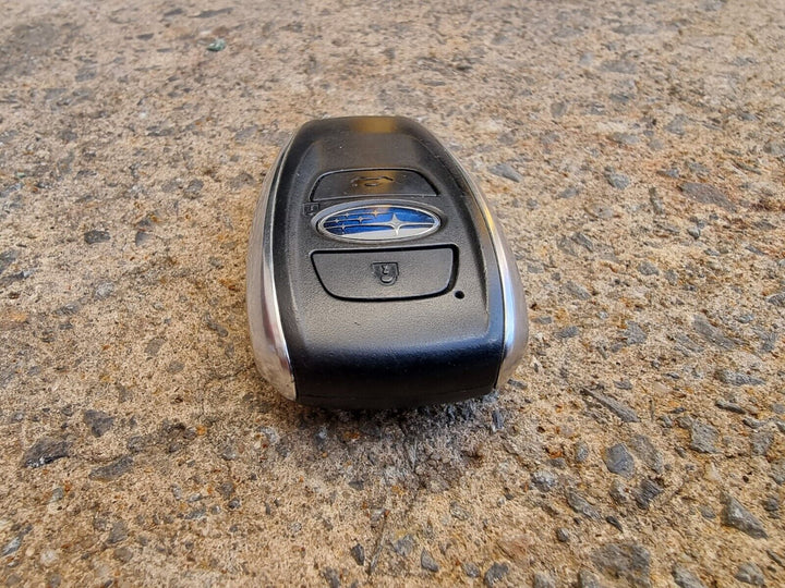 Subaru Impreza GJ G402012 - 16 Factory Key FOB Immobiliser Button Sedan GENUINE