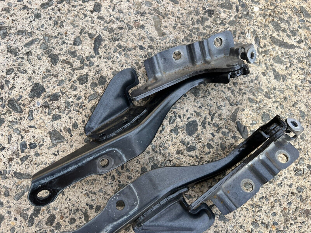 Genuine Subaru Forester 2018 - 21 SK Bonnet Mounting Hinges Bracket Hinge