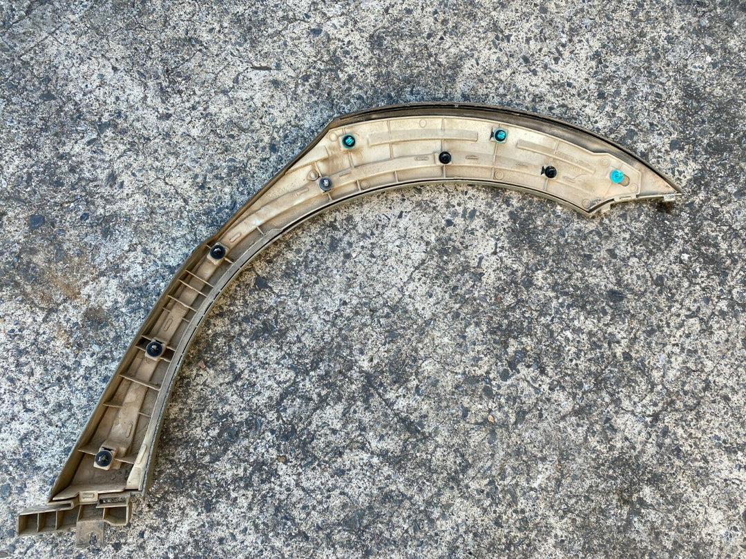 Subaru Outback 03 - 09 Rear Door Wheel Arch Cowling Garnish Trim Mould 39J RH R