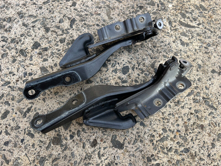 Genuine Subaru Forester 2018 - 21 SK Bonnet Mounting Hinges Bracket Hinge