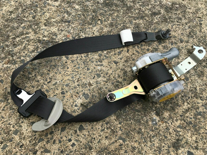 Subaru Liberty GT Turbo Gen 4 Genuine LHF Passenger Side Seat Belt Pre Tensioner