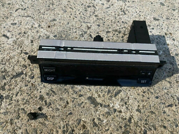 Subaru Liberty Outback 2003 - 06 Gen 4 Dash Clock 4 Button Brightness Type