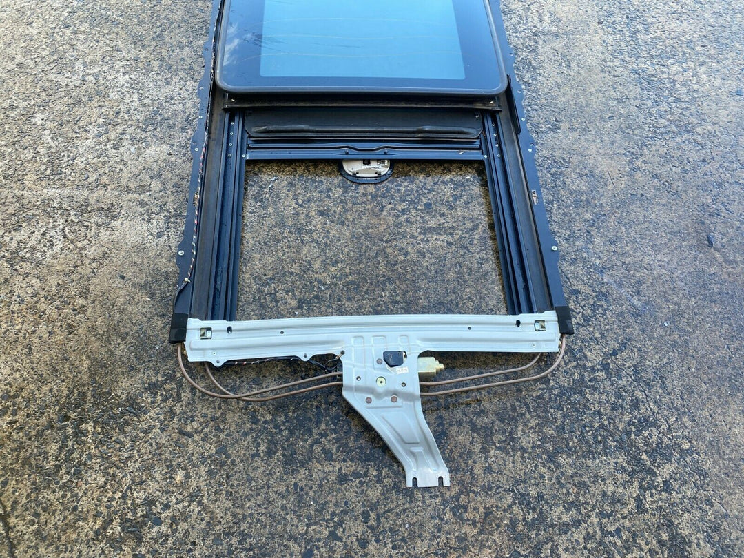 Subaru Liberty Outback Wagon Gen 4 03 - 09 Electric Sunroof Glass Sun Roof Panel